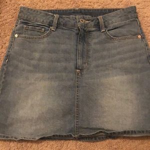 Arizona Jean co. Skirt ( light wash)